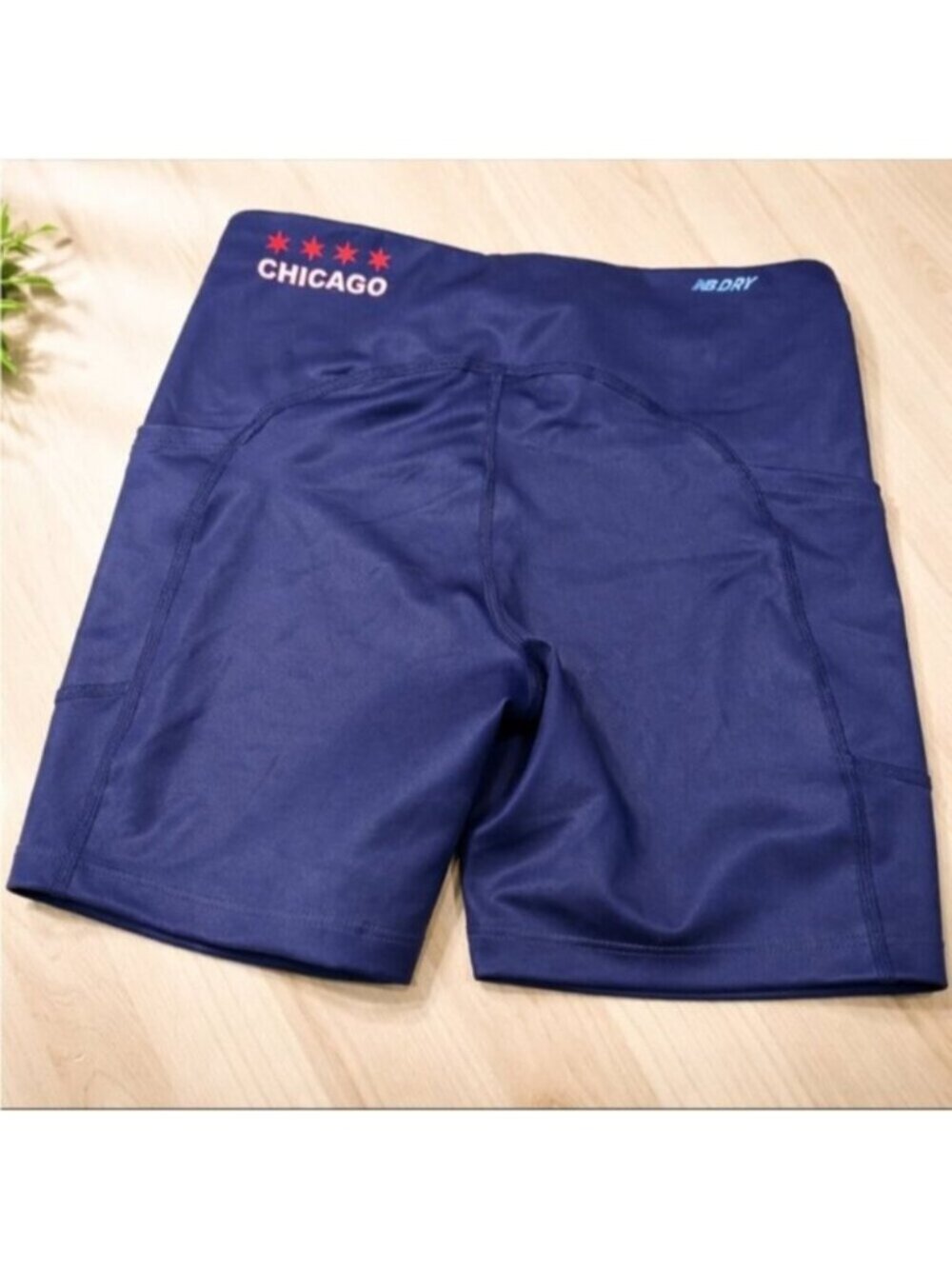 NWT New Balance Women’s Chicago Fleet Feet Fitted Running Shorts Size Small